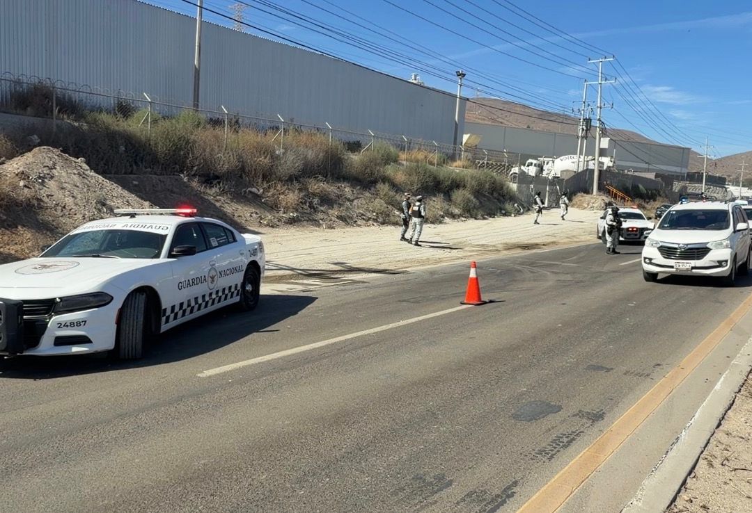 Volcadura de Camión de Pasajeros Deja 26 Lesionados en Tijuana